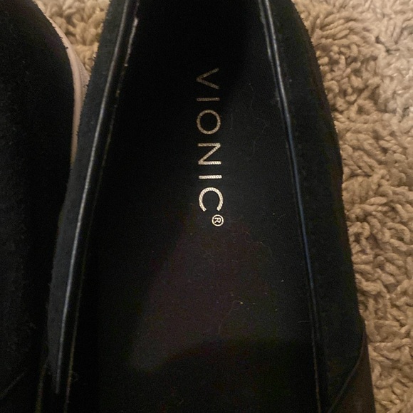 Vionic black flats - Picture 3 of 3